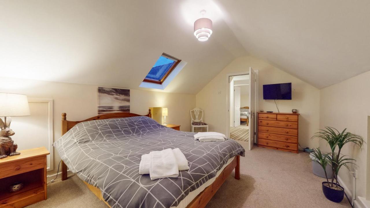Jaw-Dropping Beach House In Anglesey ينليش المظهر الخارجي الصورة