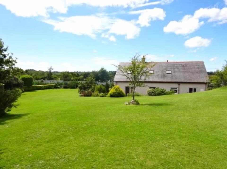 Jaw-Dropping Beach House In Anglesey ينليش المظهر الخارجي الصورة