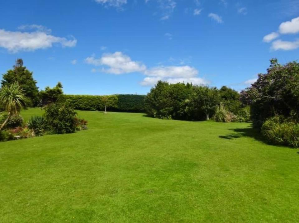 Jaw-Dropping Beach House In Anglesey ينليش المظهر الخارجي الصورة